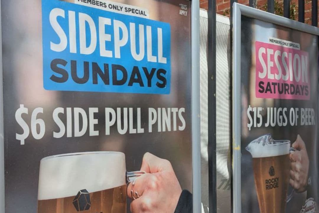 Top 5 Happy Hours in Brunswick | Happy Hour Drinks & Specials