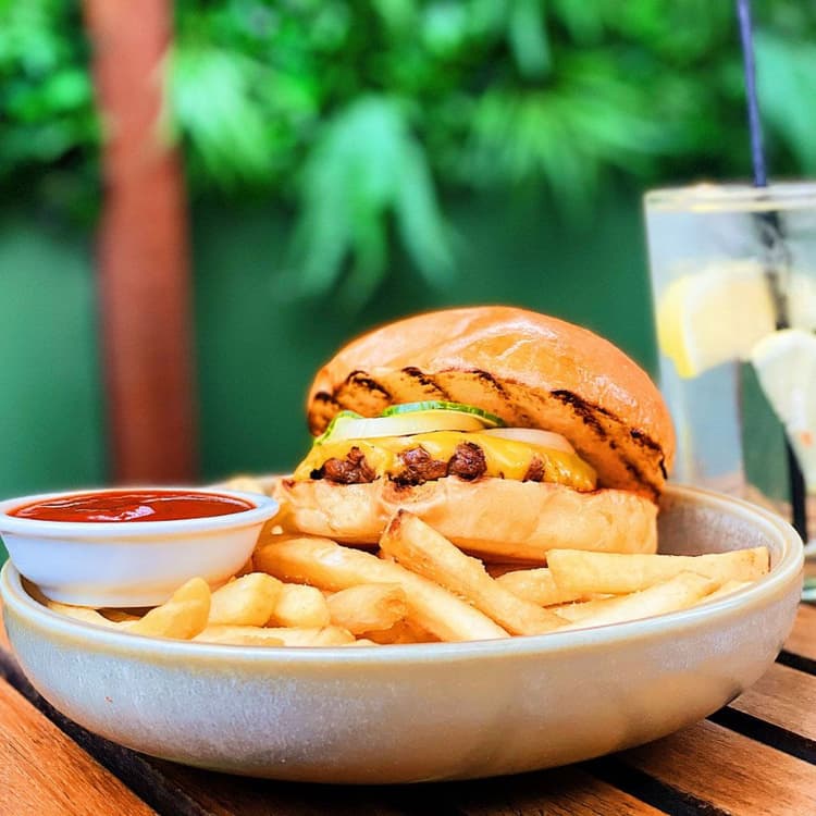 $22 Weekday Lunch | Happy Hour Drinks & Specials