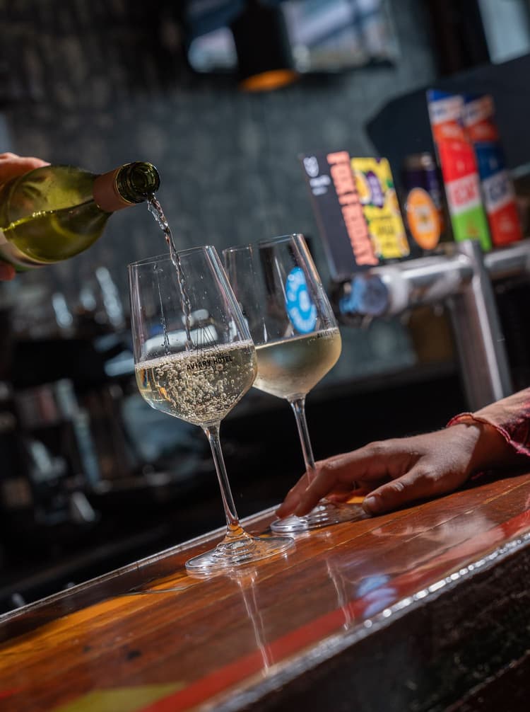 HAPPY HOUR | Happy Hour Drinks & Specials