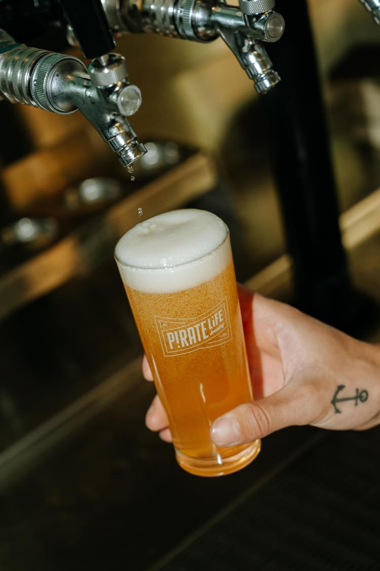 Happy Hour | Happy Hour Drinks & Specials