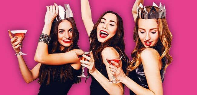 Cocktail Saturdays | Happy Hour Drinks & Specials