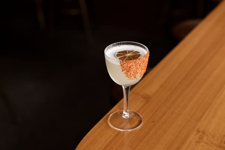 Thursday Extended Happy Hour | Happy Hour Drinks & Specials