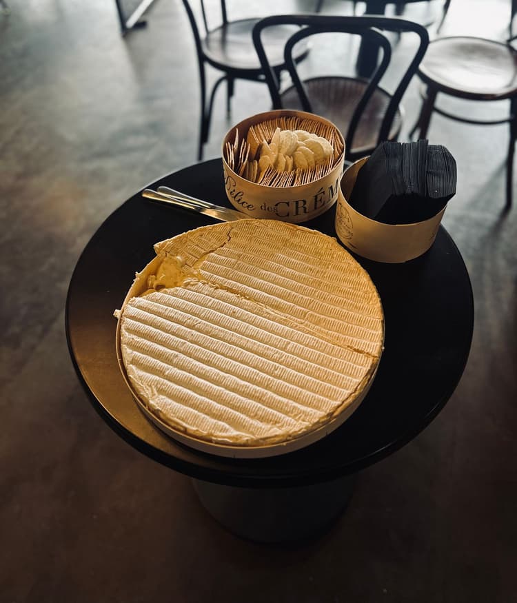 Free Cheese Tuesday | Happy Hour Drinks & Specials