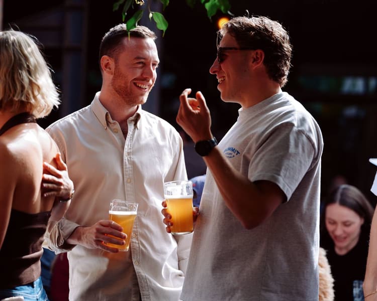 Siren to Siren $10 Pints | Happy Hour Drinks & Specials