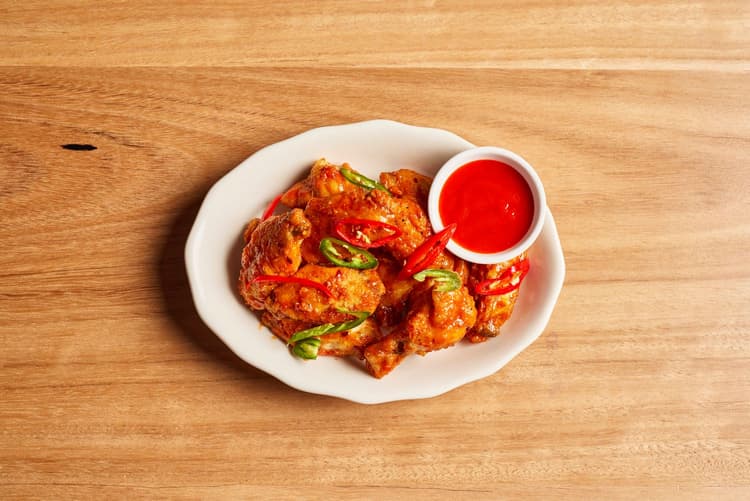 $1 Wings | Happy Hour Drinks & Specials